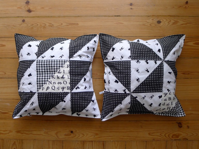 almofadas mapa-mundo