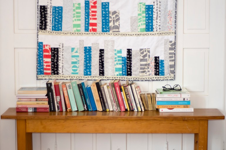 bookshelf quilt