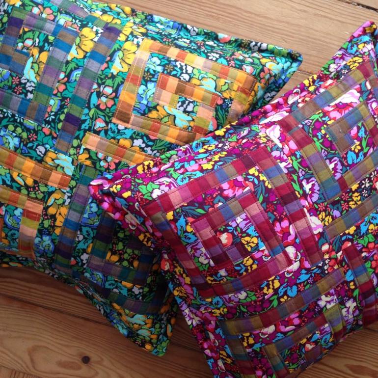 almofadas Log Cabin espiral