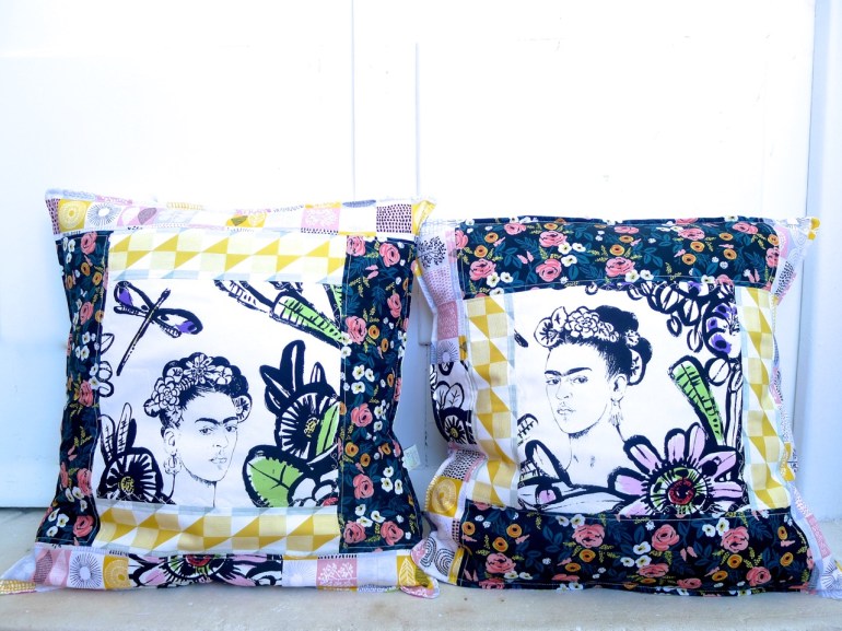 almofadas frida flores